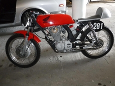  Honda CB 125 1972