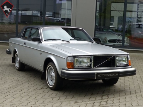 Volvo 262 Bertone 1978