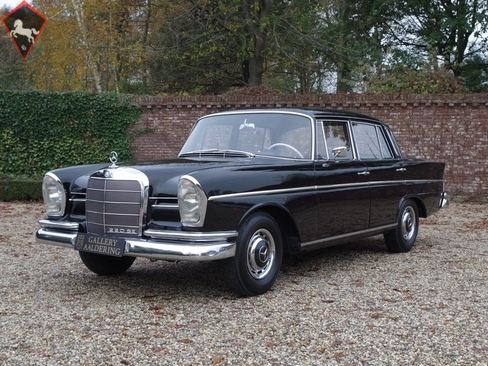 Mercedes-Benz 220SE w111 Heckflosse 1964