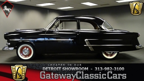 Ford Crown Victoria 1953