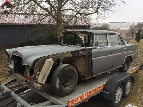 Mercedes-Benz 300SE/SEL w112 Fintail 1964