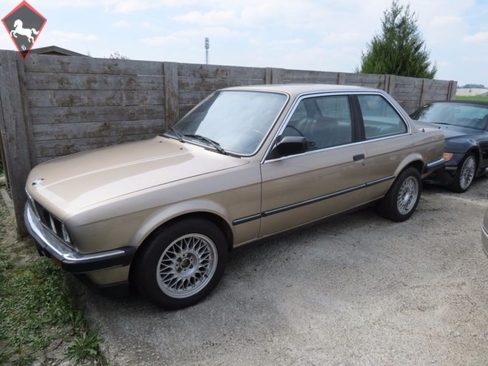 BMW 323 1983