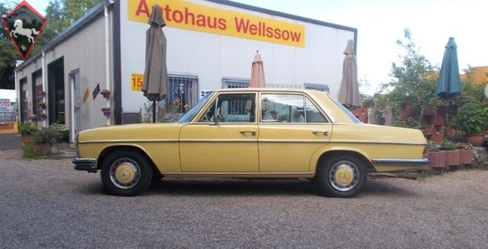 Mercedes-Benz 230 w123 1973