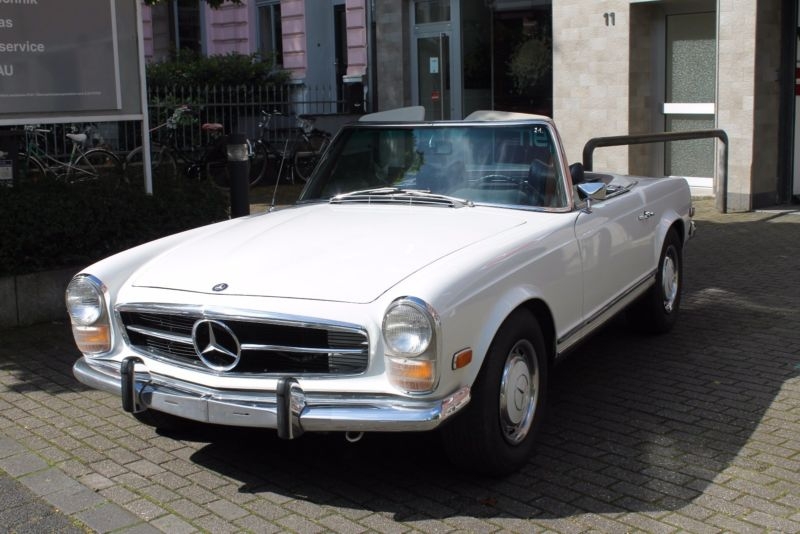 1969 Mercedes Benz 280sl W113 Is Listed Sold On Classicdigest In Hermannstrasse 11de Dusseldorf By Auto Dealer For Classicdigest Com