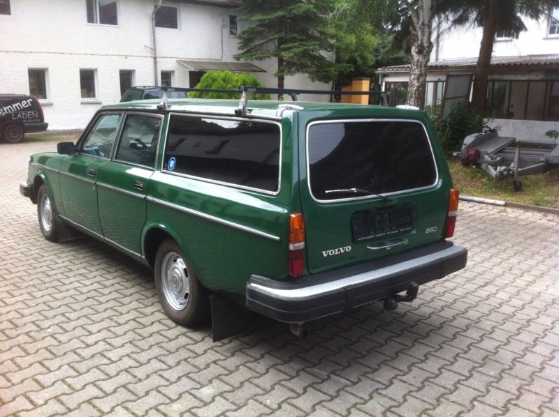 1976 Volvo 245 is listed Såld on ClassicDigest in Rosentalsweg 6DE
