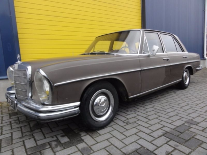 1967 Mercedes-Benz 250S/SE w108 is listed Sold on ClassicDigest in