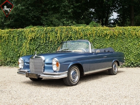 Mercedes-Benz 220SE Cabriolet w111 1965