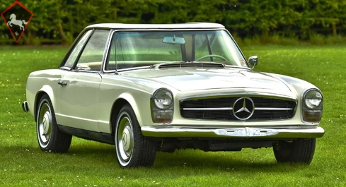 Mercedes-Benz 230SL w113 1965