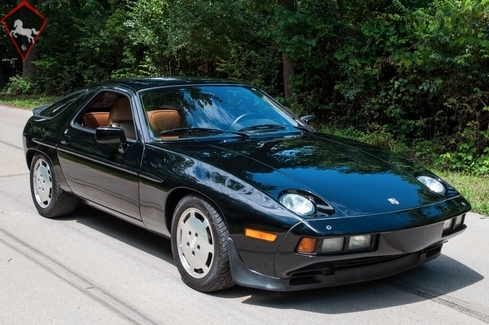 Porsche 928 1983