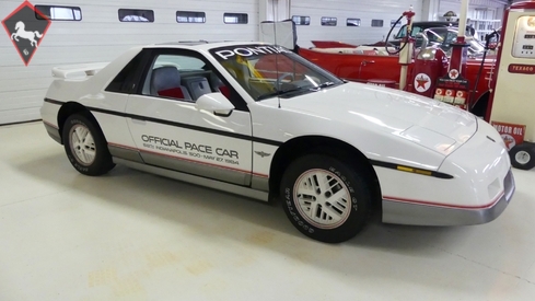 Pontiac Fiero 1984