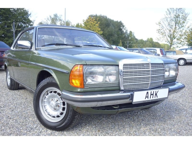1978 Mercedes-Benz 230 w123 is listed zu verkaufen on ClassicDigest in
