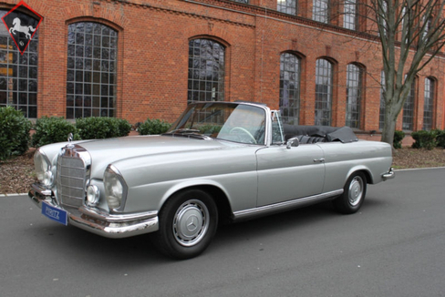 Mercedes-Benz 250SE Cabriolet w111 1966