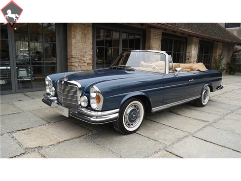 Mercedes-Benz 280SE Cabriolet w111 1970