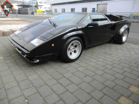 Lamborghini Countach 1985