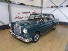 Mercedes-Benz 230 w110 Fintail 1966