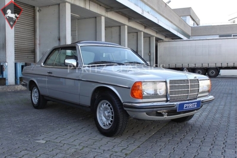Mercedes-Benz 230 w123 1984