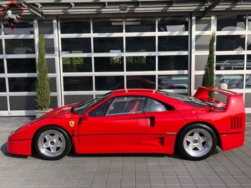 Ferrari F40 1989