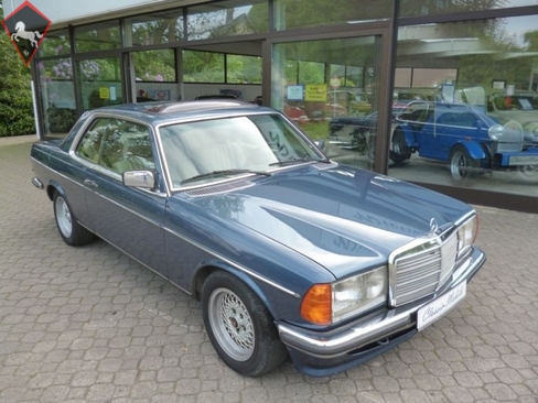 Mercedes-Benz 230 w123 1980