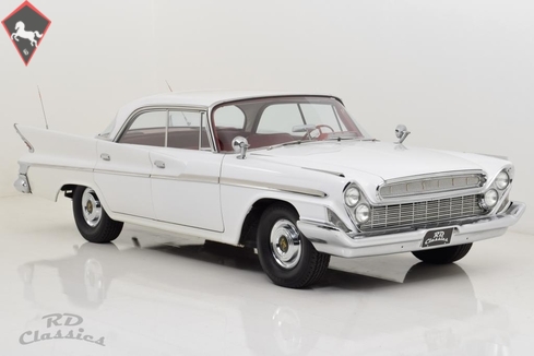 1961 DESOTO ADVENTURER ダイキャストモデル 1961 DeSoto Adventurer 1-18 Diecast Model Car, Light Green