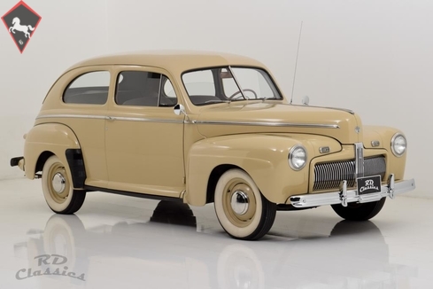Ford De Luxe 1942