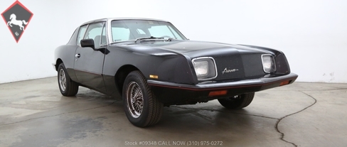 Studebaker Avanti 1984