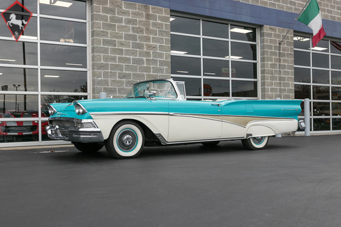 Ford Skyliner 1958