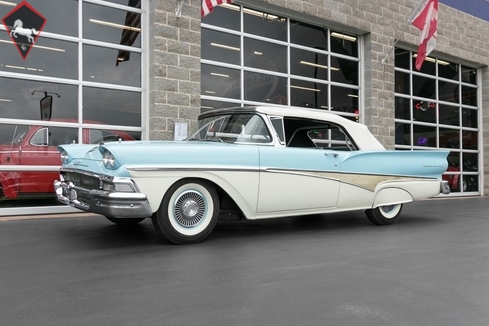 Ford Sunliner 1958