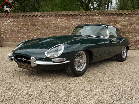 Jaguar E-type 1964