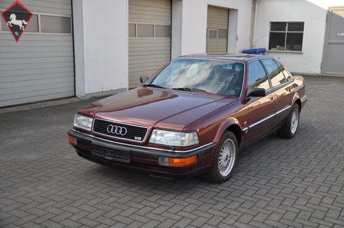 Audi R8 1990