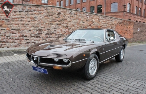 Alfa Romeo Montreal 1977