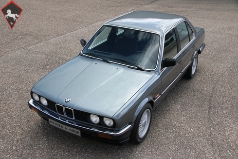 BMW 320 1985