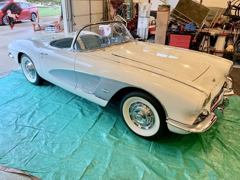 Chevrolet Corvette 1961