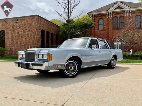 Lincoln Town Car 1989