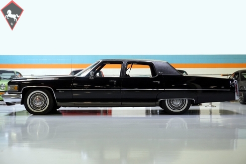 Cadillac Fleetwood 1975
