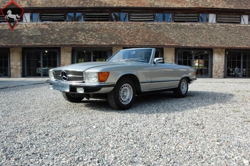 Mercedes-Benz 350SL w107 1972