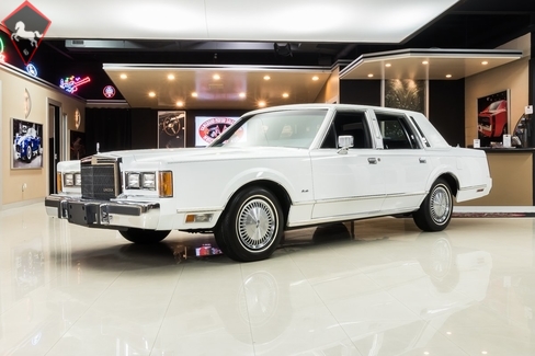 Lincoln Town Car 1989