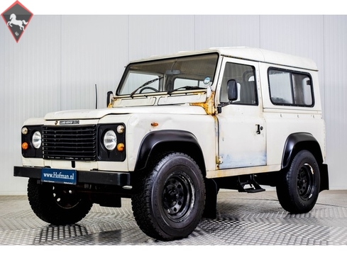 Land Rover Defender 1986