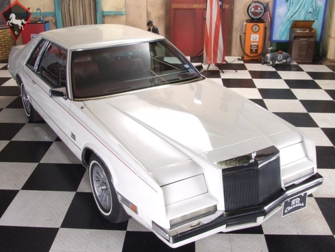Chrysler Imperial 1982