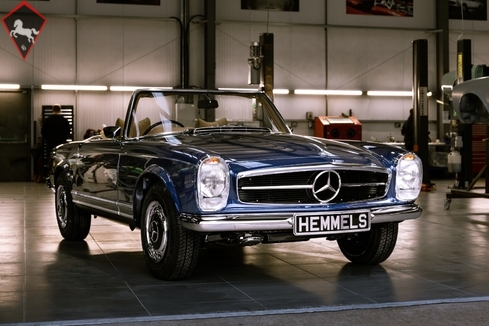 Mercedes-Benz 280SL w113 1970