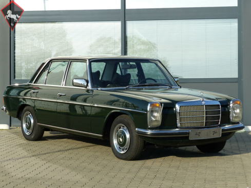 Mercedes-Benz 240 w115 1974