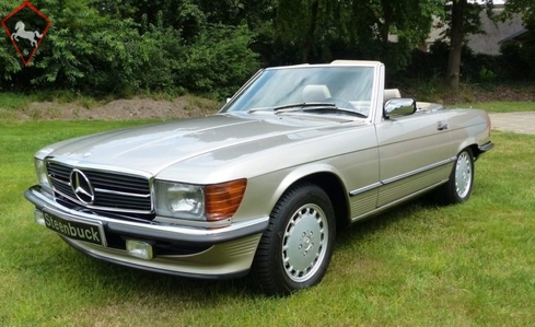 Mercedes-Benz 300SL w107 1986