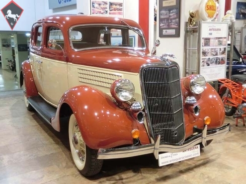 Ford V-8 1935