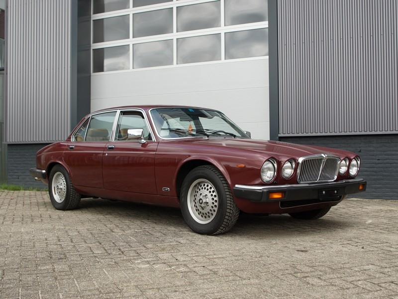 1984 Jaguar Xj6 Is Listed For Sale On Classicdigest In Brummen By
