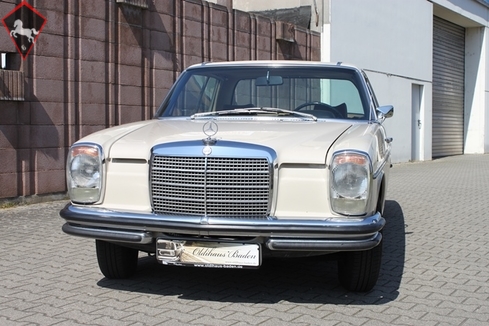 Mercedes-Benz 250 w114 1973