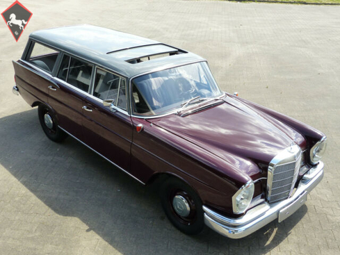 Mercedes-Benz 230S w111 Fintail 1965