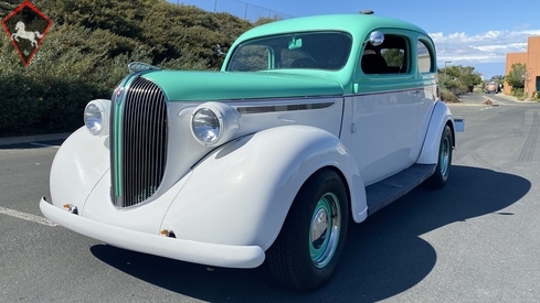 Plymouth Deluxe 1938