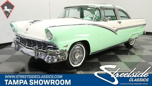 Ford Crown Victoria 1956