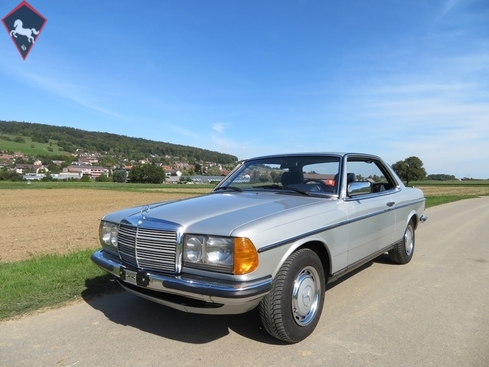 Mercedes-Benz 230 w123 1984