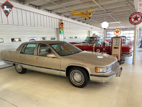 Cadillac Fleetwood 1996