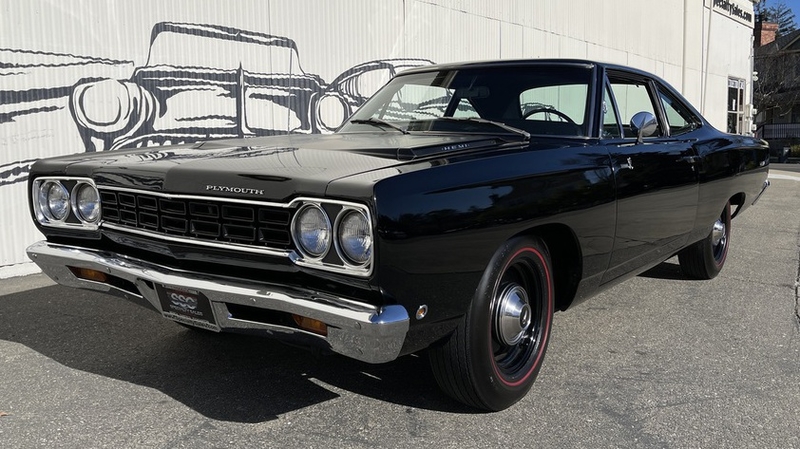 Машина plymouth roadrunner